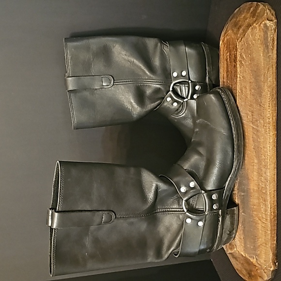 Roebuck Black Leather Boots main image 9